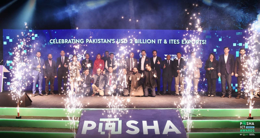 Pasha ICT Awards 2020-2021 Group Photo 2 - Topline PR - best pr agency in karachi - best pr agency in pakistan - pr firm - public relations company in pakistan
